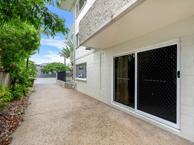 1 / 282 Lake Street, Cairns North