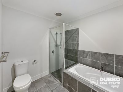 7A Apsley Crescent, Dubbo