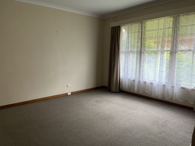 8 Garlick Avenue, Newtown