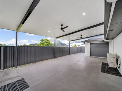 16 Leighton Crescent, Gordonvale