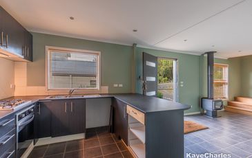 82 Downey Road, Dewhurst