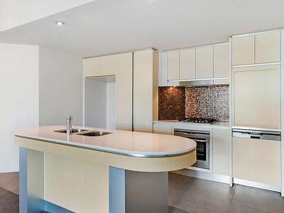 10T / 20-28 Bayview Street, Runaway Bay
