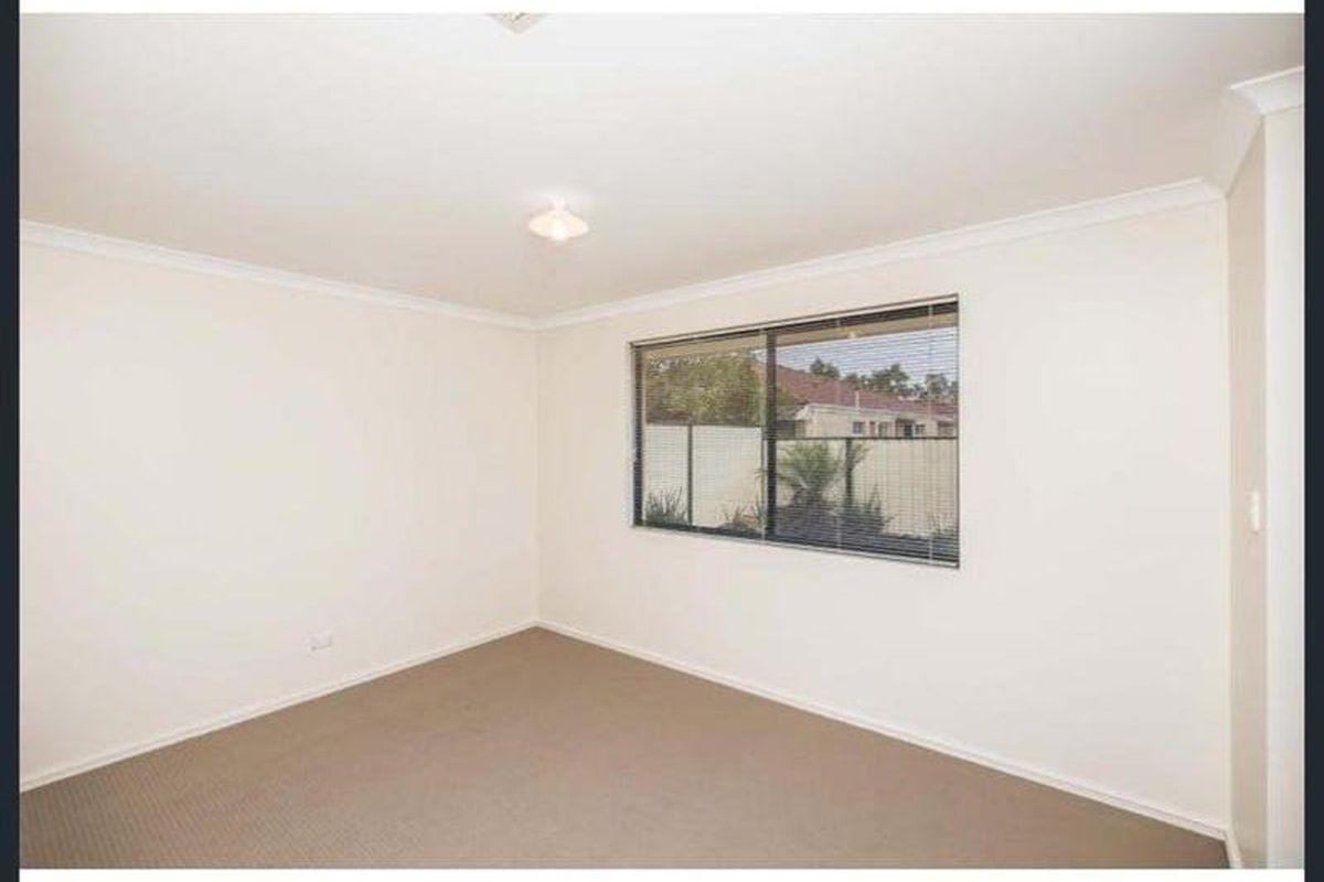 9 Woodside Loop, Beckenham