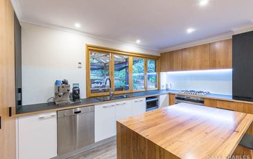 1 McArthur Road, Beaconsfield Upper