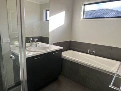 2 / 32 Tallent Street, Warrnambool