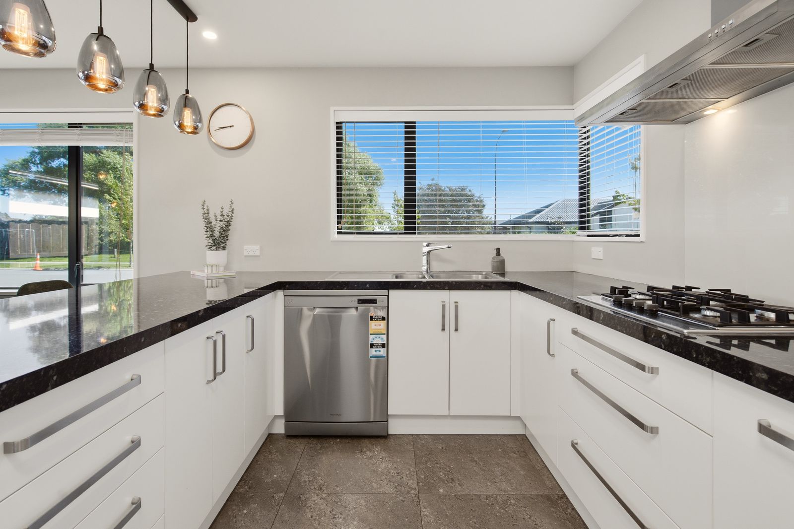 38 Ridgeway Avenue