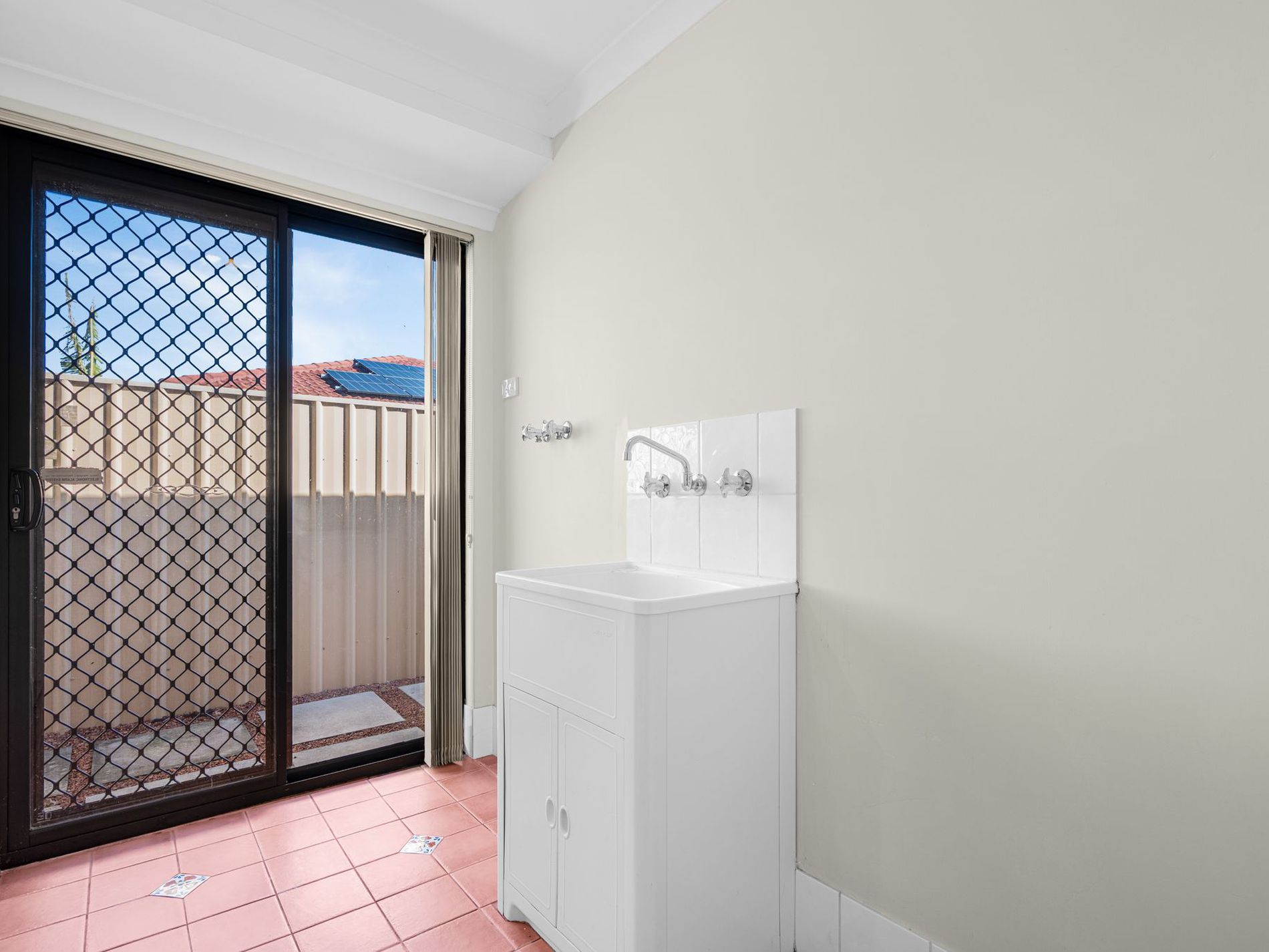 94 Sayer Street, Midland