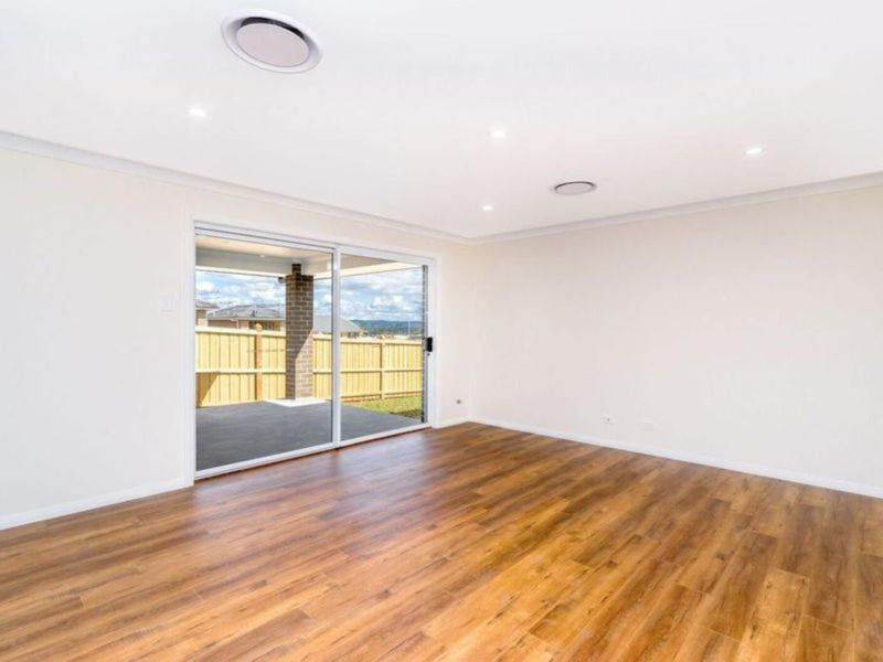 3B Austen Circuit, Oran Park