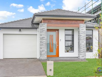 8 Rhinelander Road, Box Hill