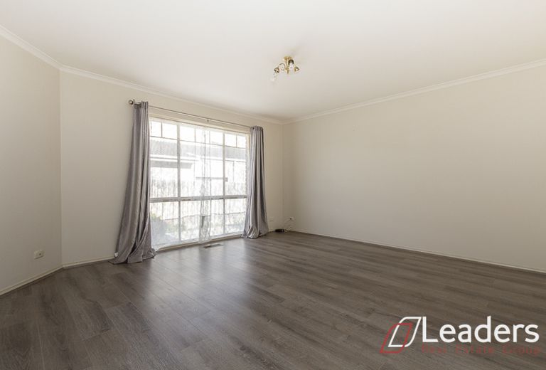 2 / 19 Martin Place, Glen Waverley