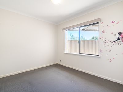 13 Coniston Bend, Waikiki