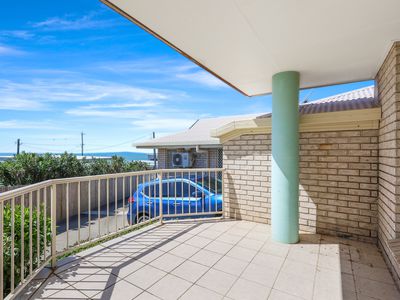 2 / 24 Kerr Street, Meikleville Hill