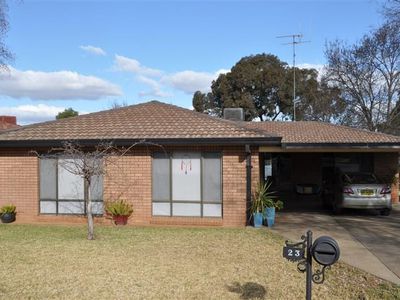23 Chelsea Crescent, Forbes