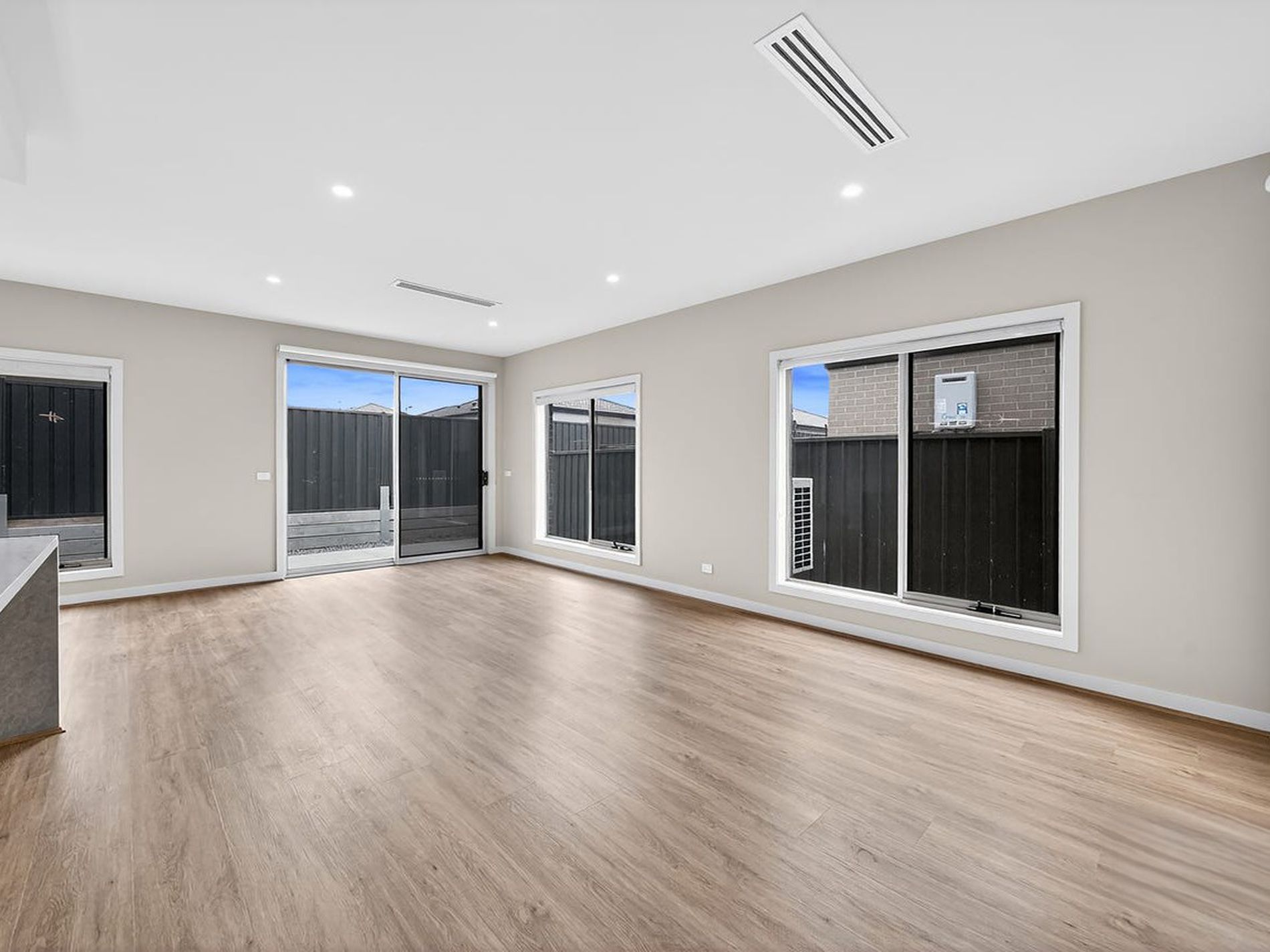 20 Kutjera Street, Manor Lakes