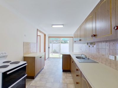 8 / 96 Bultje Street, Dubbo
