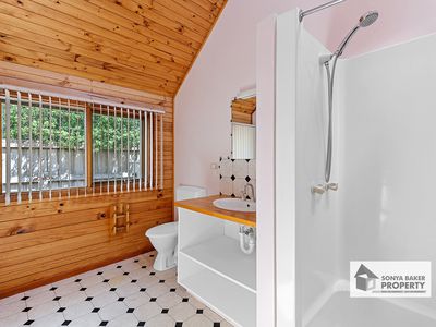 107 Old Bass Highway, Wynyard