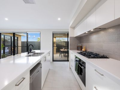 48 Halcyon Loop, Southern River