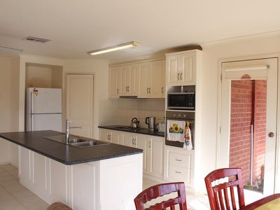 10 Briggs Court, Barham