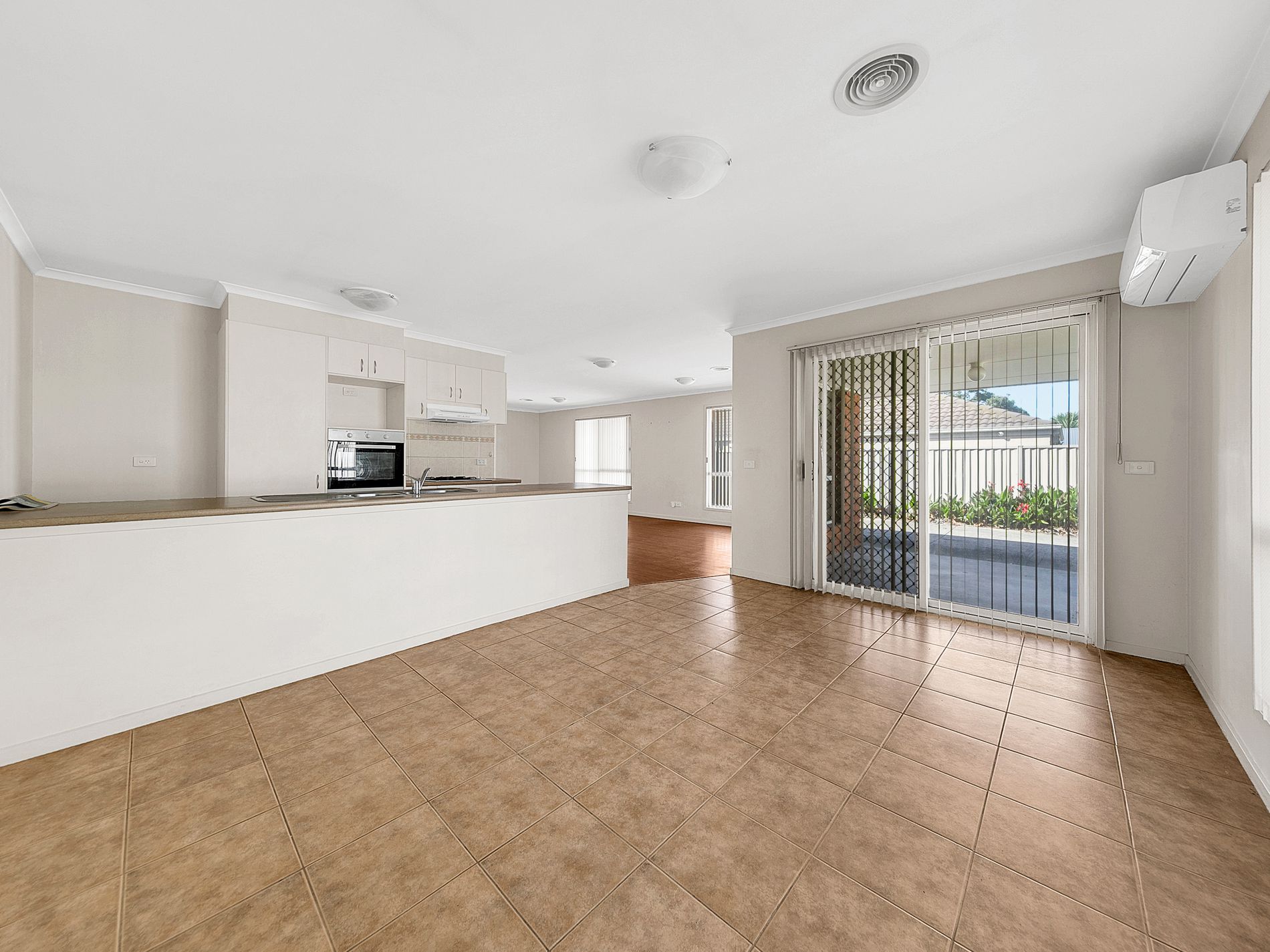 43 Bowral Loop, Craigieburn