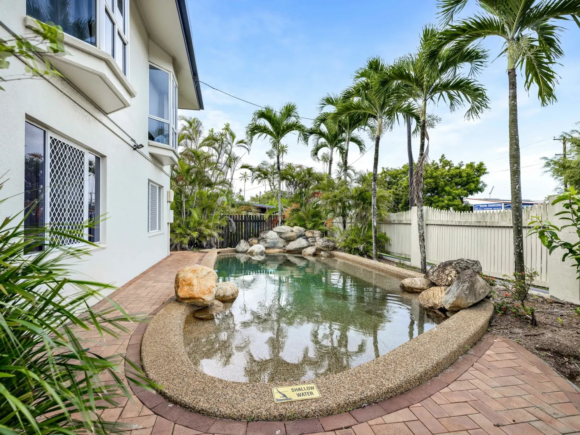 2 / 115 Buchan Street, Bungalow