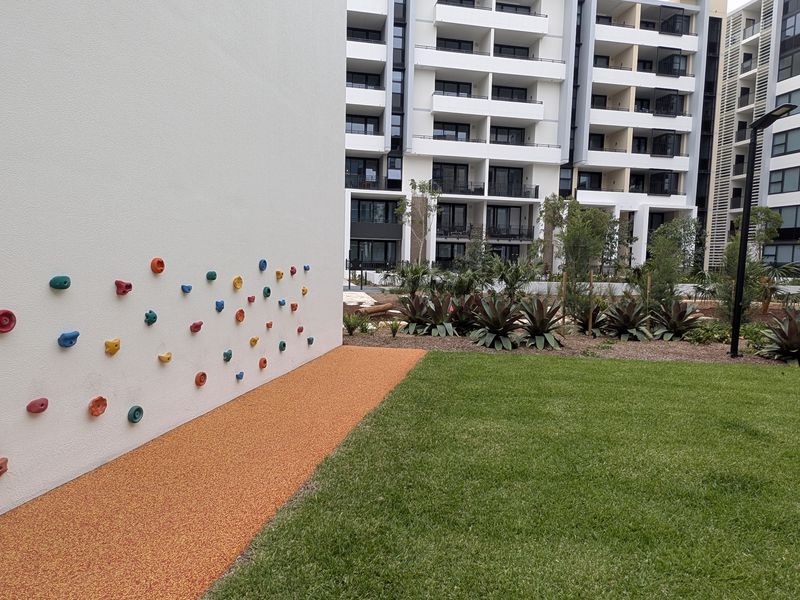 A304 / 661 Victoria Road, Melrose Park