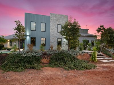 46 Longmore Parade, Broadwood