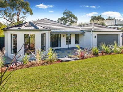22 Fairway Crescent, Mccrae