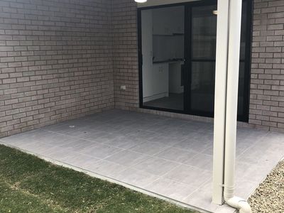 2 / 14 Creekstone Avenue , Redbank Plains