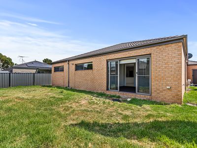 35 Bradshaw Ave, Craigieburn