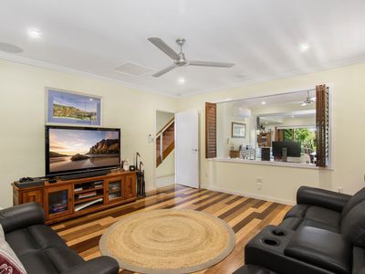 8 Riverwood Drive, Idalia