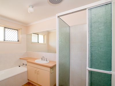 613 Boat Harbour Drive, Urangan