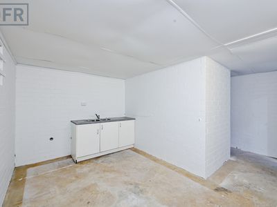 3 / 1 Crompton Road, Rockingham