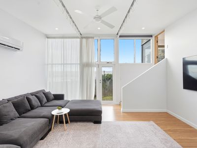 10 Midway Street, Midway Point