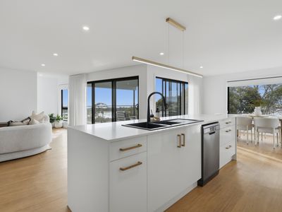 1 / 20B Frances Street, Bridport