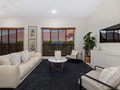 42 Gordon Crescent, Wakerley