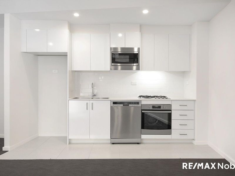 402 / 164 Great Western Highway, Westmead