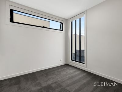 1 / 53 Surrey Drive, Keilor East