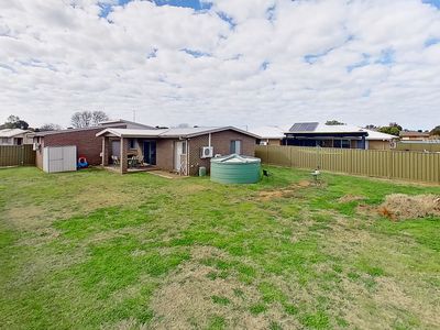 11 Thornett Place, Dubbo