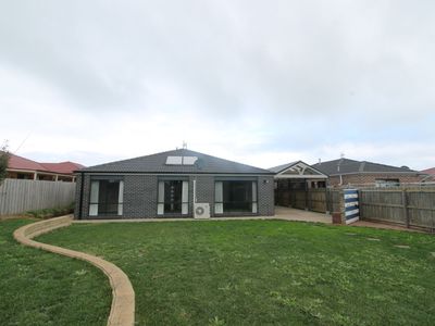 25 Huntingfield Drive, Warrnambool