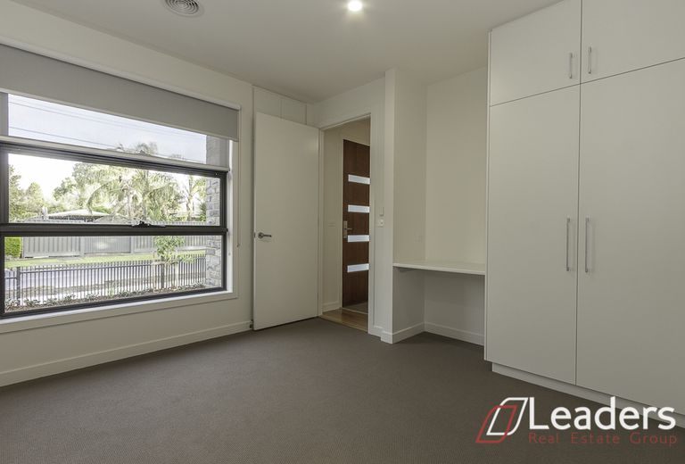 3 Legend Avenue, Glen Waverley