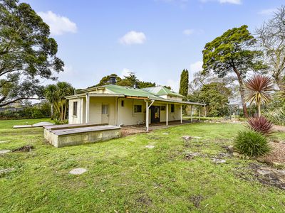 209 Glencoe West Road, Glencoe