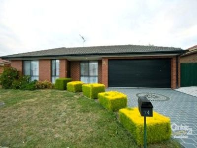 74 The Parkway, Hampton Park