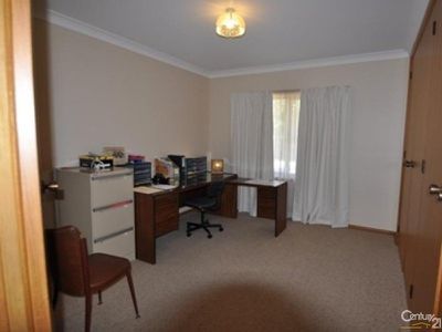 11 Edinburgh Avenue, Dubbo