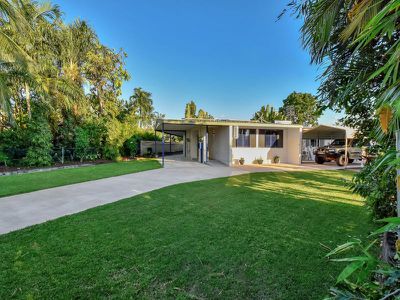 7 Schombacher Cct, Moulden