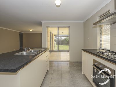 28 Watkins Loop, Tapping