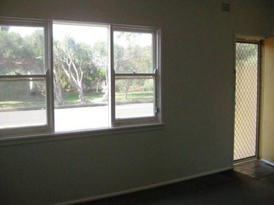 3 / 19 Ocean Street, Windang