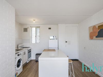 33 / 3 Russell Avenue, North Perth