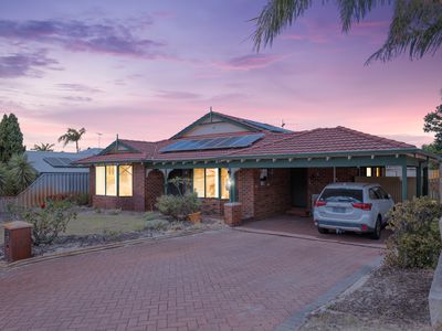 6 Borah Court, Caversham