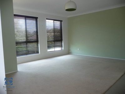 4 Bond Street, Rochedale South