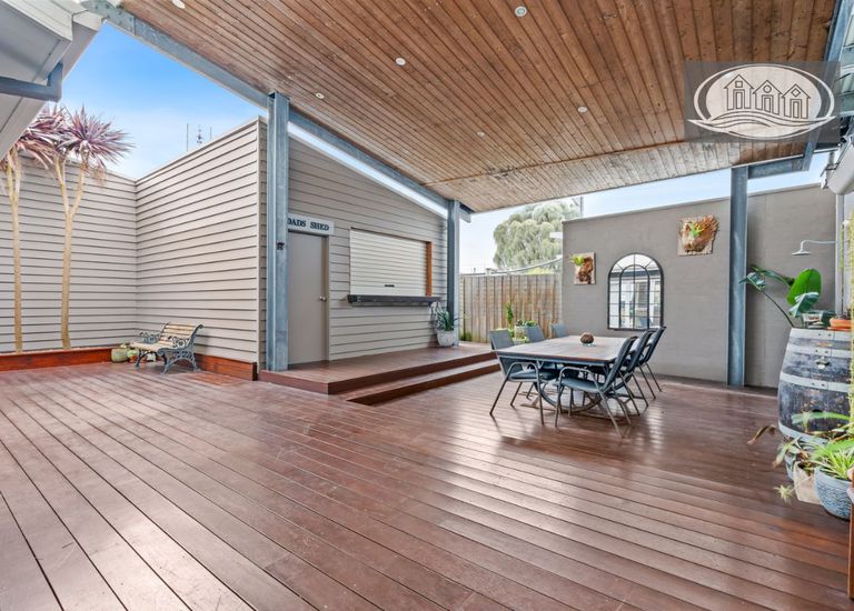 7 Aquarius Court, Portland